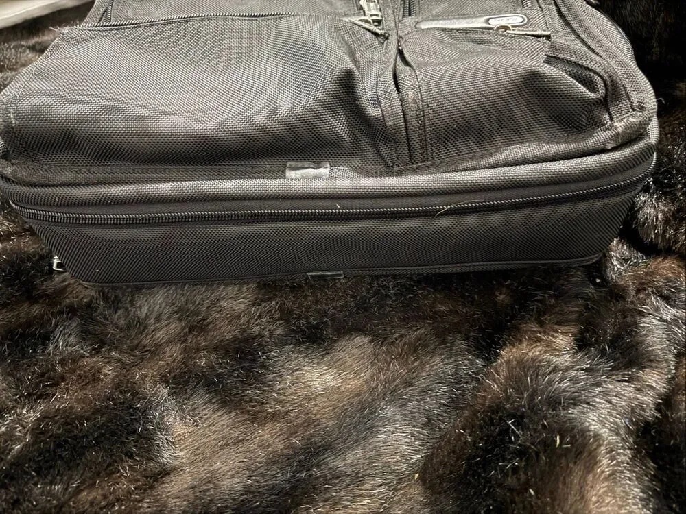 TUMI Ballistic Nylon Expandable Laptop Shoulder Carry On Bag Satchel 18